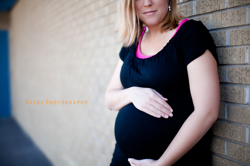 Saskatoon Maternity Photographer Naidu Photography - Michelle at 39 Weeks